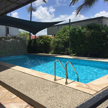 Country Plaza Motor Inn Mackay Ngoại thất bức ảnh