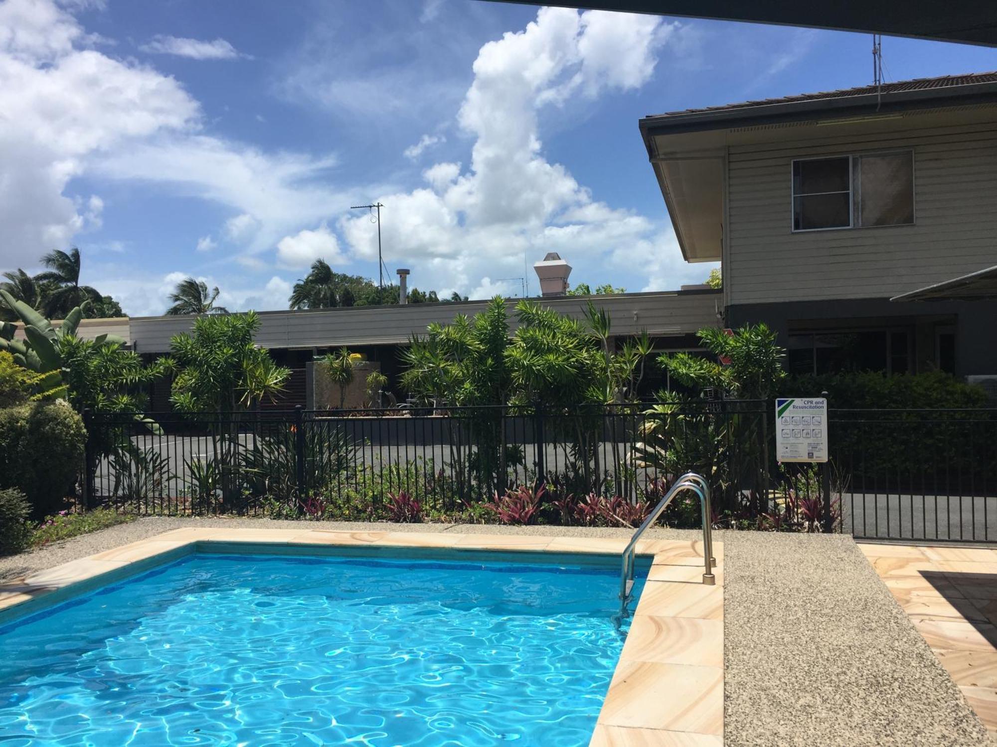 Country Plaza Motor Inn Mackay Ngoại thất bức ảnh