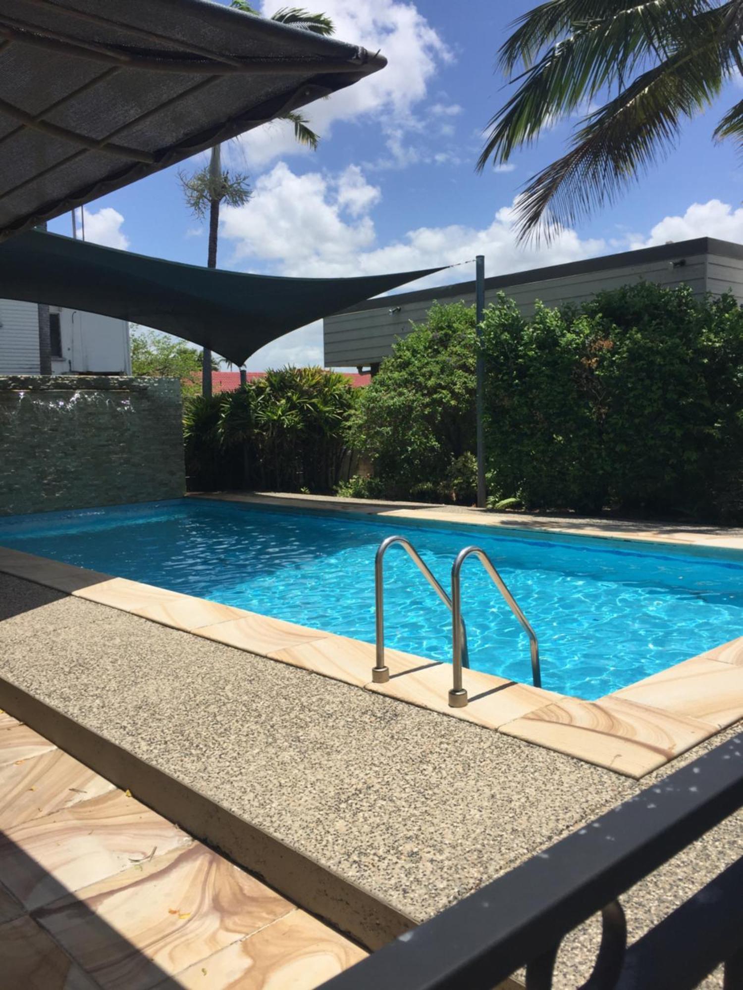 Country Plaza Motor Inn Mackay Ngoại thất bức ảnh