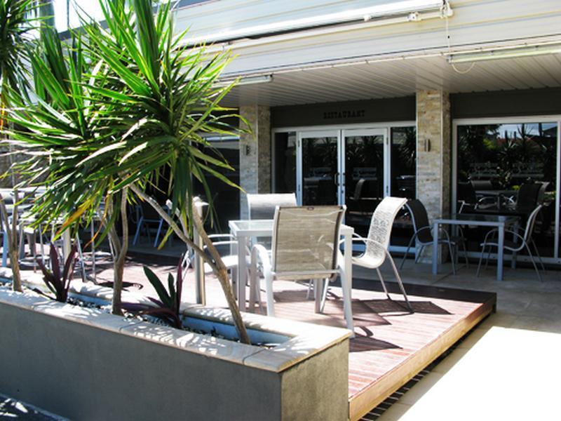 Country Plaza Motor Inn Mackay Ngoại thất bức ảnh