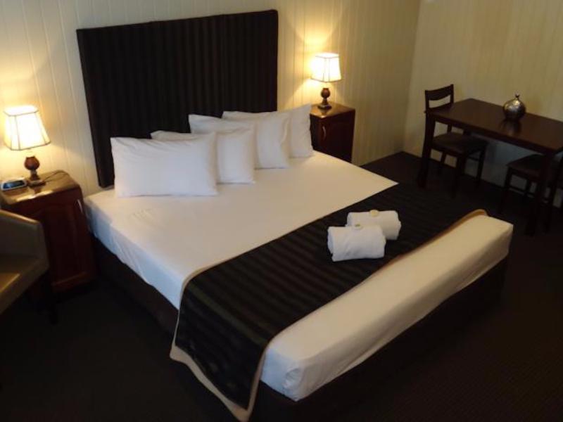 Country Plaza Motor Inn Mackay Ngoại thất bức ảnh